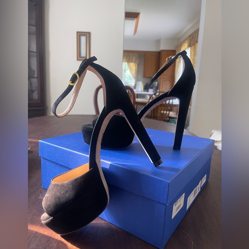 Stuart Weitzman Discoplatform Sandals - Picture 5 of 8